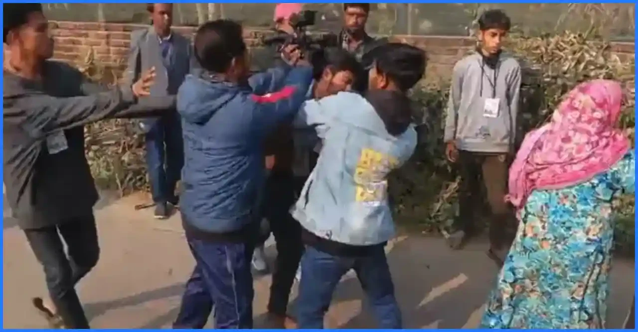 রাজশাহীর পুঠিয়া ও দুর্গাপুরে দুই প্রার্থীর সমর্থকদের সংঘর্ষে নির্বাচনী পরিবেশ উত্তপ্ত