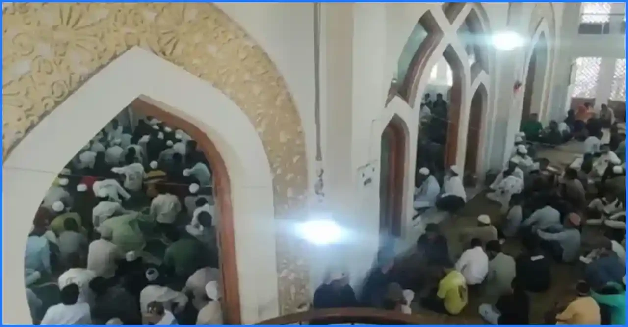 মসজিদ রক্ষায় টানা দুই সপ্তাহ ধরে অবস্থান, উত্তাল ভারতের মধ্যপ্রদেশ