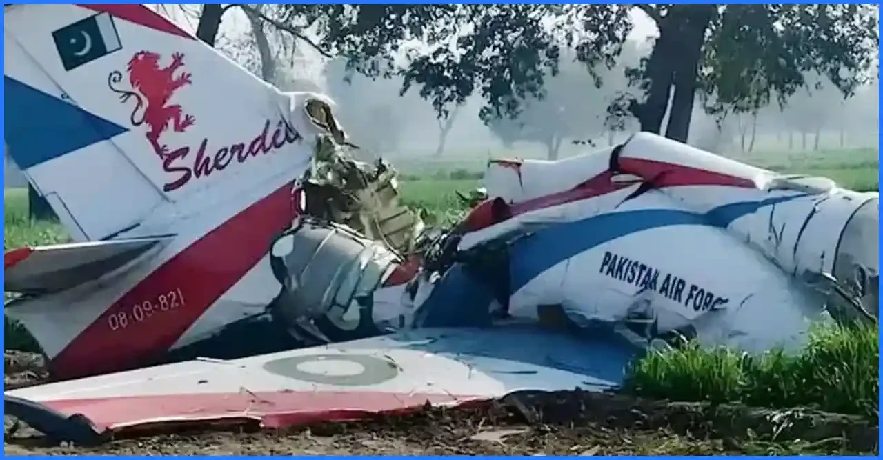 পাকিস্তান বিমানবাহিনীর যুদ্ধবিমান বিধ্বস্ত, দুর্ঘটনায় দুই পাইলট নিহত