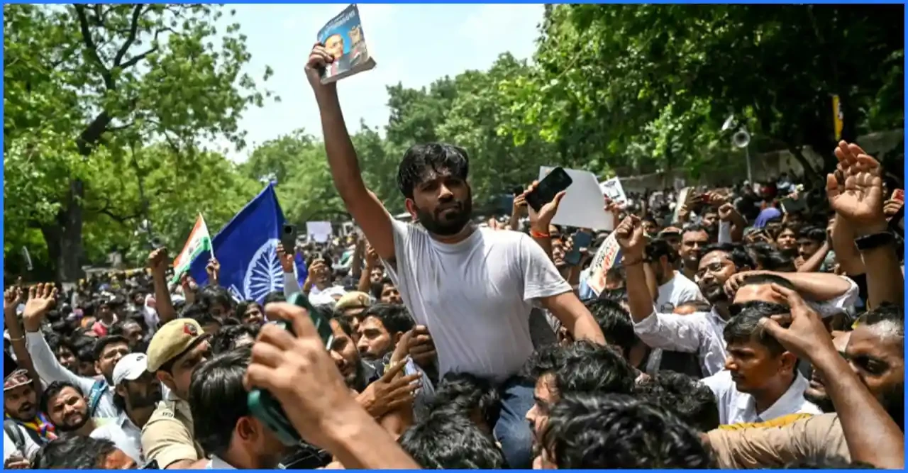 গ্রেপ্তারের আশঙ্কায় ককরোচ পার্টি, যন্তর মন্তর অভিযান অব্যাহত রাখার ঘোষণা