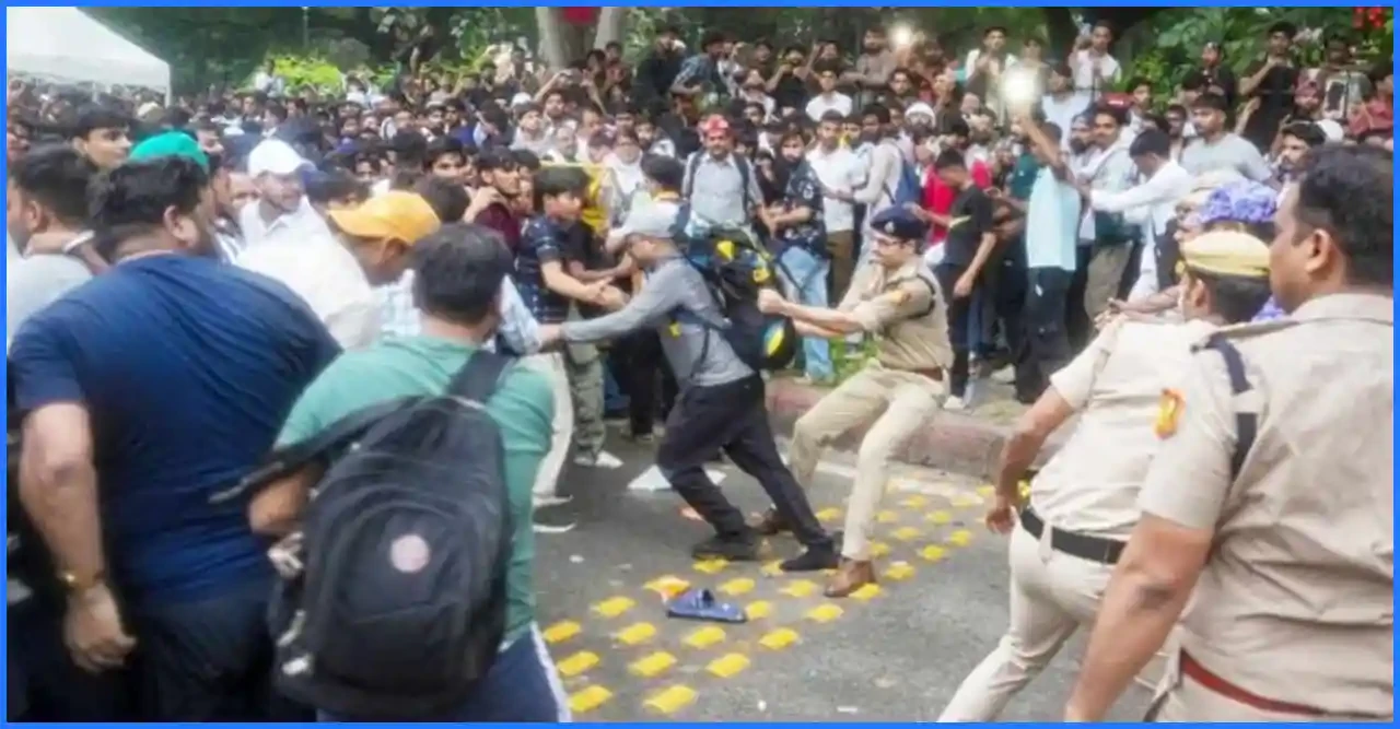 দিল্লিতে পুলিশ ও ককরোচ জনতা পার্টির তুমুল সংঘর্ষ, ১১৮ পুলিশ আহত, গ্রেপ্তার ৭০