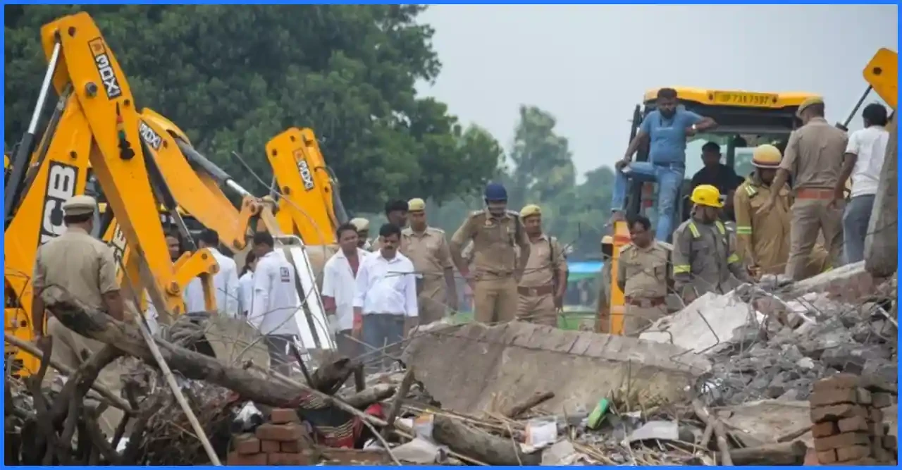ভারতের উত্তর প্রদেশে বাজি কারখানায় ভয়াবহ বিস্ফোরণে নিহত ১১