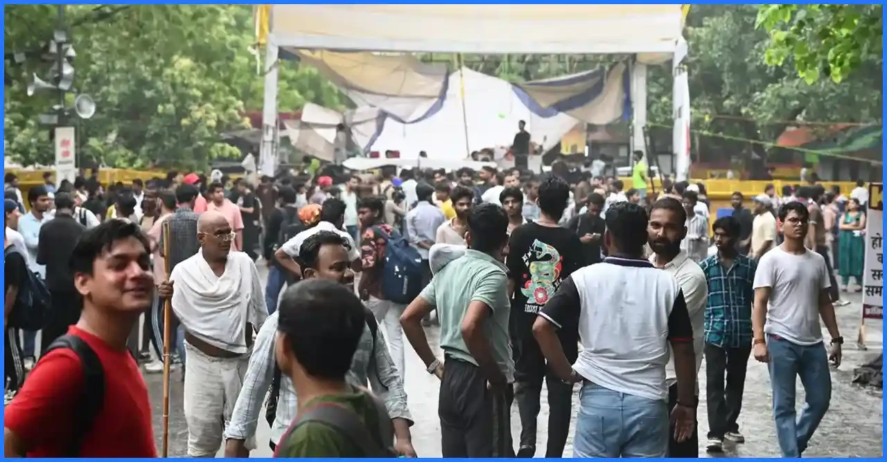 পুলিশের লাঠিচার্জে আহত তরুণী সংকটাপন্ন, দাবি ককরোচ জনতা পার্টির