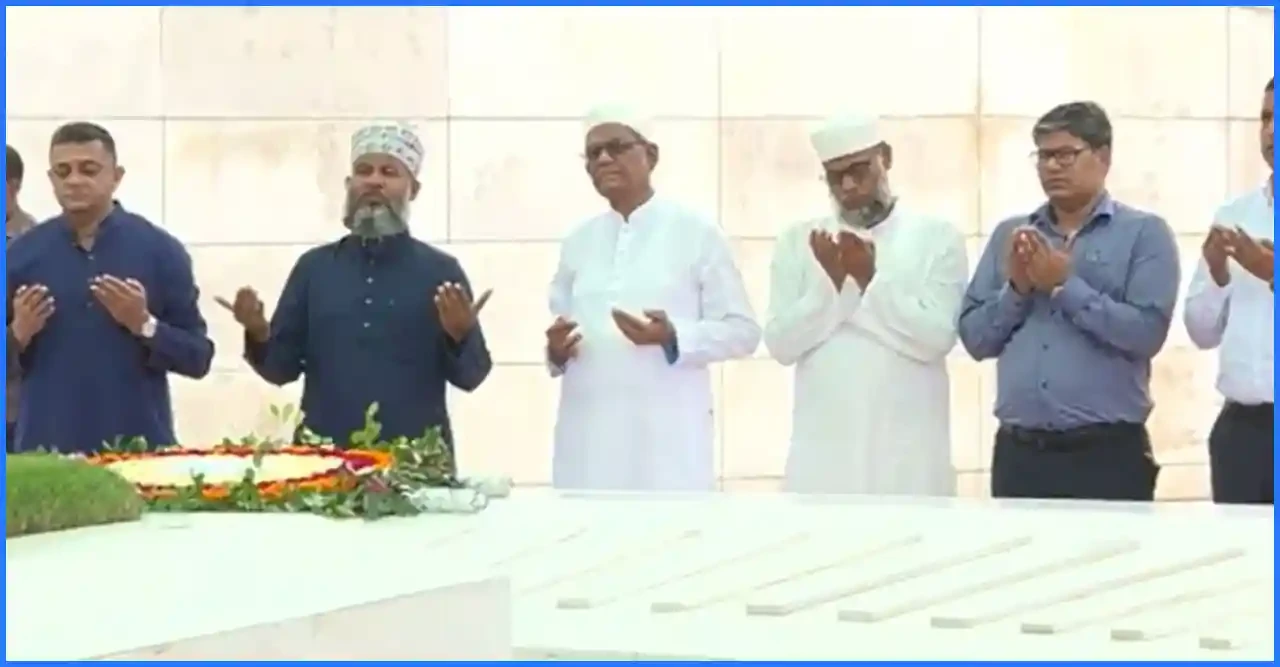শপথের পূর্বে জিয়াউর রহমান ও খালেদা জিয়ার স্মৃতির প্রতি নবনির্বাচিত রাষ্ট্রপতির শ্রদ্ধা