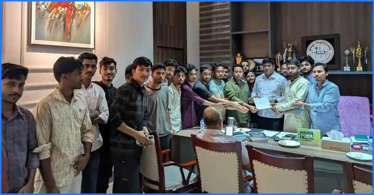 কুবিতে ডেঙ্গু প্রতিরোধে ছাত্রদলের স্মারকলিপি।