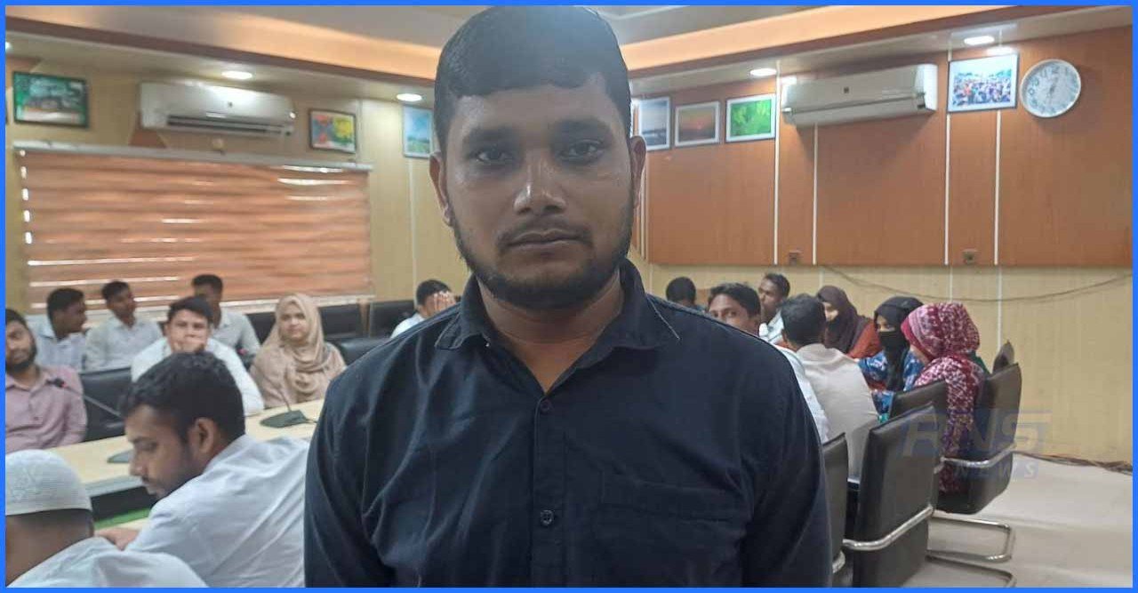 ধার করা ৫৬ টাকায় আবেদন, পঞ্চগড়ে স্বচ্ছ নিয়োগে ভাগ্য ফিরল আবু তাহেরের!