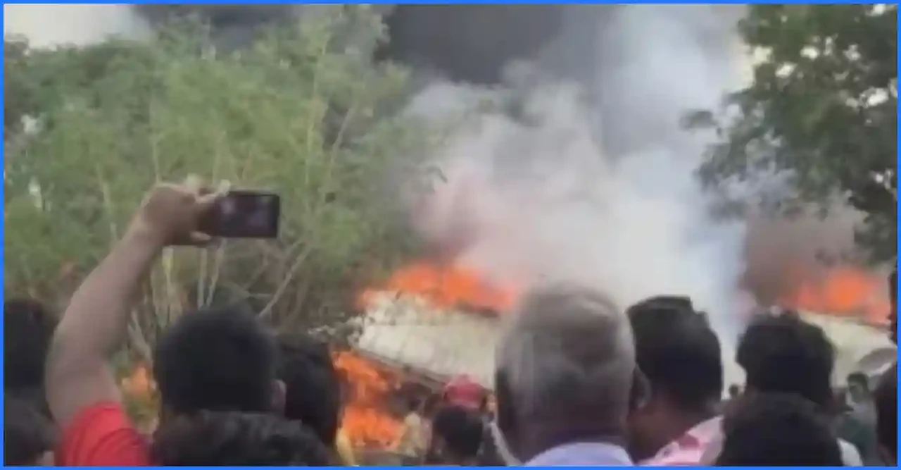 গাজীপুরের কাশিমপুরে পোশাক কারখানার গুদামে ভয়াবহ অগ্নিকাণ্ড
