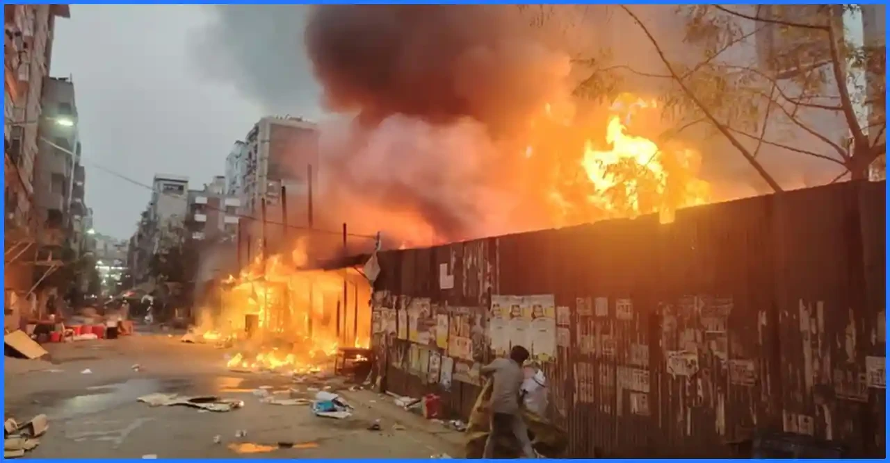 রাজধানীর উত্তরা কাঁচাবাজারে আগুন, নিয়ন্ত্রণে ৫ ইউনিট
