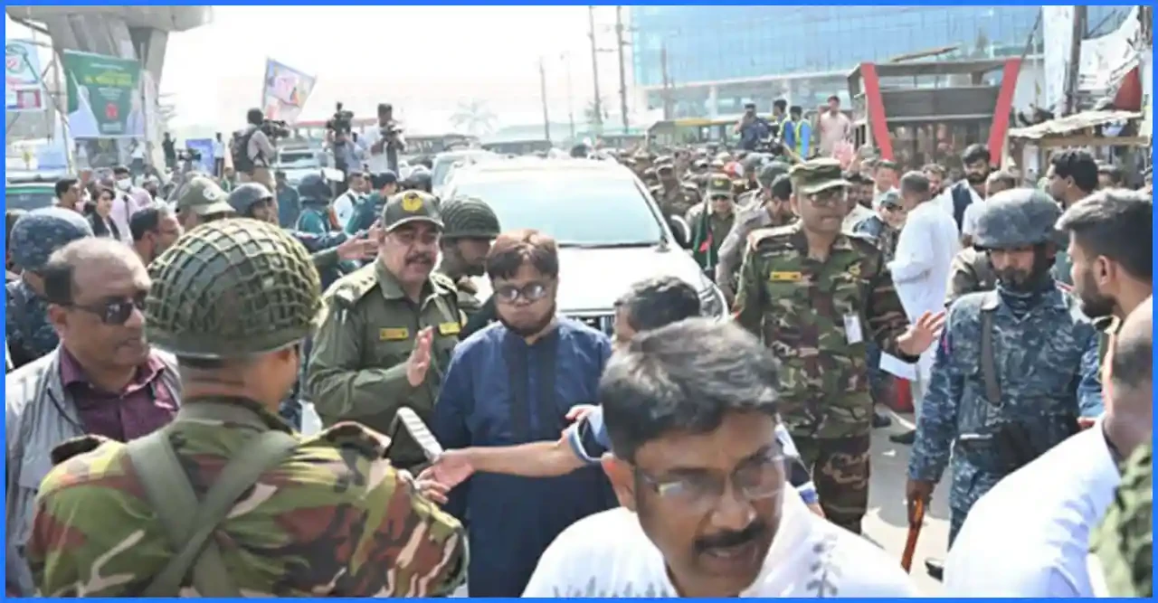 ডিপি ওয়ার্ল্ডকে ইজারা ও কর্মবিরতি, চট্টগ্রামে শ্রমিকদের তোপের মুখে নৌ উপদেষ্টা