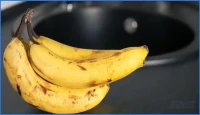 কলার খোসা ছাড়ানোর আগে কেন ধুয়ে নেওয়া জরুরি?