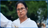আরও নিঃসঙ্গ মমতা, সমস্ত পদ ছাড়লেন ঘনিষ্ঠ সহযোগী মদন মিত্র