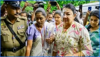 শ্রীলঙ্কার সাবেক ফার্স্ট লেডি শিরান্থী রাজাপাকসে গ্রেপ্তার