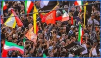 ইরানে শোকযাত্রায় অংশগ্রহণকারীরা প্রতিশোধের দাবি জানাচ্ছেন