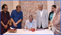 ‘গণতন্ত্র ফিরে পেলেও মূল্য দিতে হয়েছে অনেক বেশি’