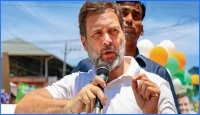 দিল্লিতে তীব্র হচ্ছে ছাত্র বিক্ষোভ, শিক্ষামন্ত্রীর নিঃশর্ত পদত্যাগ দাবি করলেন রাহুল গান্ধী