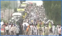 ককরোচ পার্টির আন্দোলনের মধ্যেই রাস্তায় কৃষকরা, উত্তাল ভারত