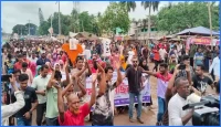 বিতর্কিত ভিডিও প্রকাশের জেরে সাতক্ষীরায় নজরুলের বিরুদ্ধে জনরোষ ও তীব্র বিক্ষোভ