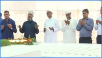 শপথের পূর্বে জিয়াউর রহমান ও খালেদা জিয়ার স্মৃতির প্রতি নবনির্বাচিত রাষ্ট্রপতির শ্রদ্ধা
