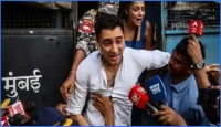 রাজনৈতিক বিক্ষোভে অংশ নেওয়ায় অভিনেতা ইমরান খানকে ভারত ছাড়ার নির্দেশ