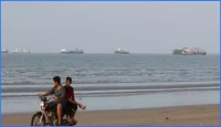 শর্ত মানলে সাত দিনেই খুলবে হরমুজ প্রণালি, যুক্তরাষ্ট্রকে ইরান